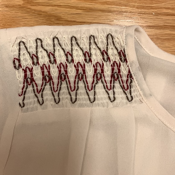 Greylin Cream Chiffon Blouse - Picture 4 of 6